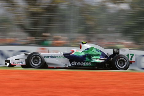Drømmen er slut for Honda, men Barrichello er favorit til endnu en sæson i Formel 1